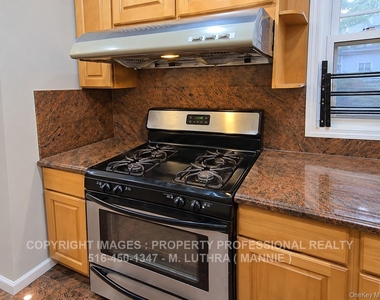 76-29 271 St. - Photo Thumbnail 24