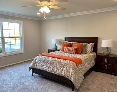 82 Pineview Lane - Photo Thumbnail 7
