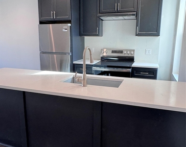 4034 162nd Street - Photo Thumbnail 7