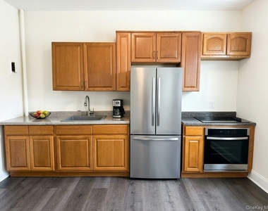 9 Morningside Avenue - Photo Thumbnail 6