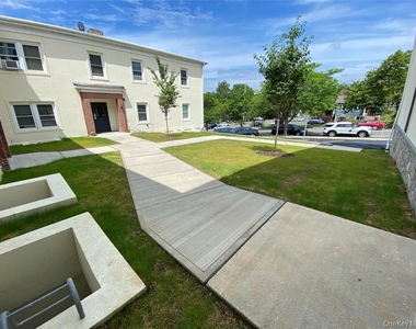 120 E Central Avenue - Photo Thumbnail 2