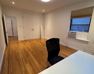 4220 Kissena Blvd  Apt D2 - Photo Thumbnail 3