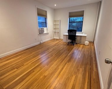 4220 Kissena Blvd  Apt D2 - Photo Thumbnail 2
