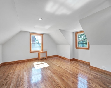 64 Dewitt Street - Photo Thumbnail 19
