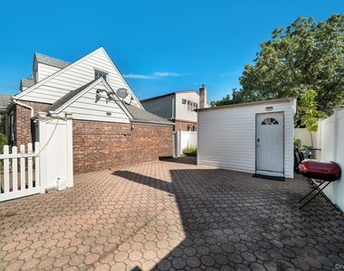 64 Dewitt Street - Photo Thumbnail 29