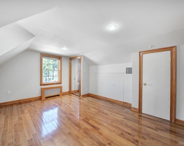 64 Dewitt Street - Photo Thumbnail 22