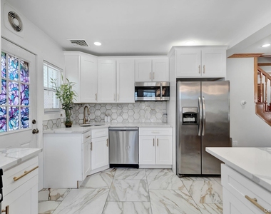64 Dewitt Street - Photo Thumbnail 10