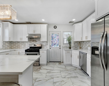 64 Dewitt Street - Photo Thumbnail 9