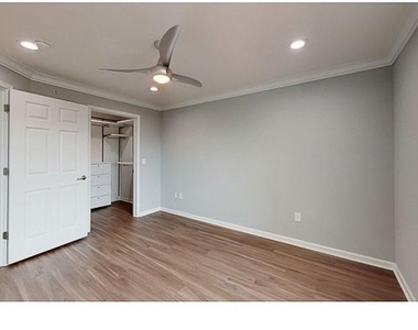 232 Charles Pond Drive - Photo Thumbnail 9