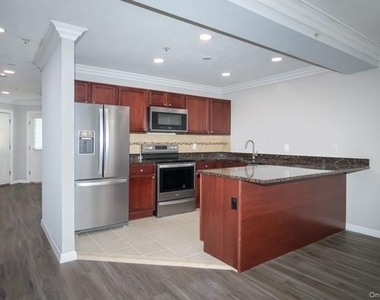 32 Stevens Place - Photo Thumbnail 1