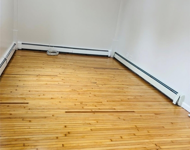 284 Somerville Place - Photo Thumbnail 3