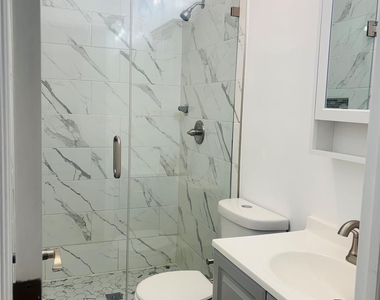 284 Somerville Place - Photo Thumbnail 2