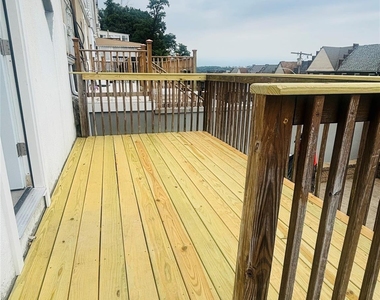284 Somerville Place - Photo Thumbnail 12