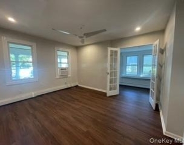 26 2nd Avenue - Photo Thumbnail 1