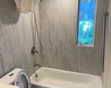 57 N Washington Avenue - Photo Thumbnail 4