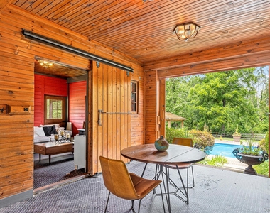 101 Drake Road - Photo Thumbnail 39