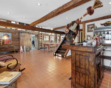 101 Drake Road - Photo Thumbnail 16
