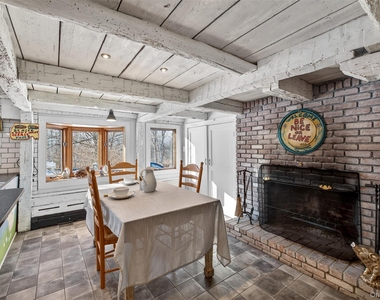 101 Drake Road - Photo Thumbnail 24