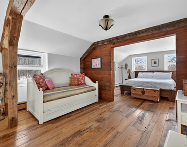 101 Drake Road - Photo Thumbnail 27