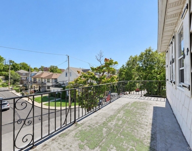 123 Wallace Street - Photo Thumbnail 4