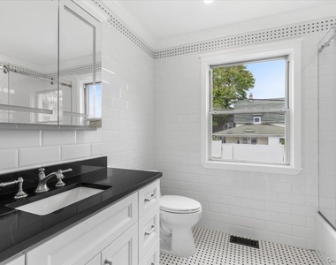 85 Franklin Avenue - Photo Thumbnail 19