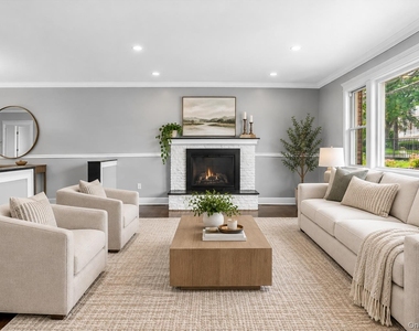 85 Franklin Avenue - Photo Thumbnail 1