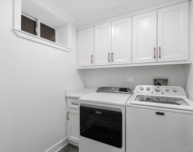 85 Franklin Avenue - Photo Thumbnail 24