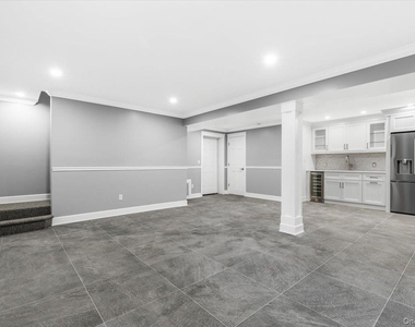 85 Franklin Avenue - Photo Thumbnail 22