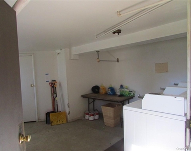 43 Clinton Street - Photo Thumbnail 12