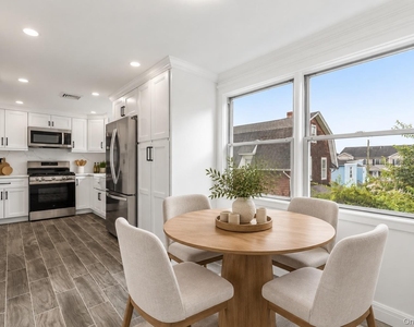 85 Franklin Avenue - Photo Thumbnail 6