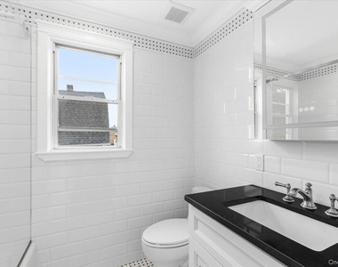 85 Franklin Avenue - Photo Thumbnail 14