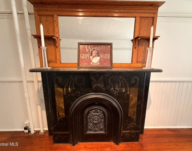 45 Elm Street - Photo Thumbnail 4