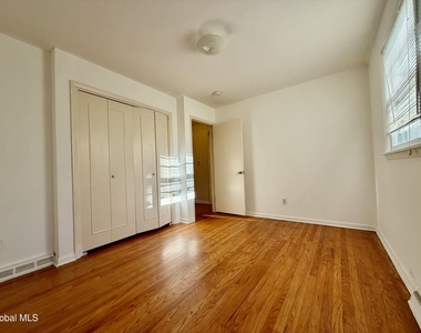 768 New Scotland Avenue - Photo Thumbnail 15