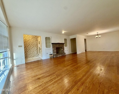 768 New Scotland Avenue - Photo Thumbnail 4