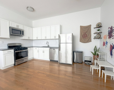 475 55th Street - Photo Thumbnail 1
