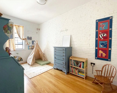 475 55th Street - Photo Thumbnail 4