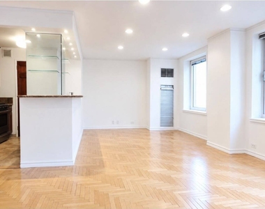 106 Central Park S - Photo Thumbnail 3