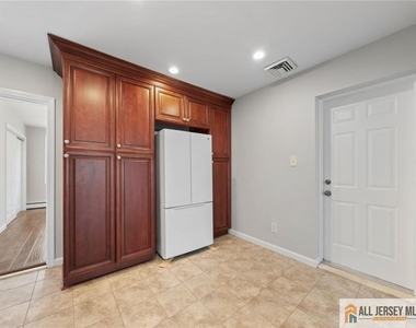 55 Gurley Road - Photo Thumbnail 9