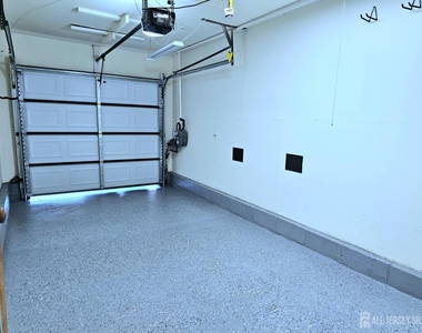 19 Sheffield Court - Photo Thumbnail 9