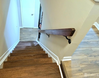 19 Sheffield Court - Photo Thumbnail 23