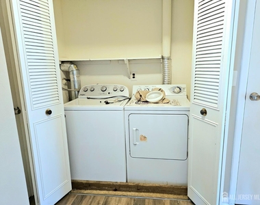 19 Sheffield Court - Photo Thumbnail 21
