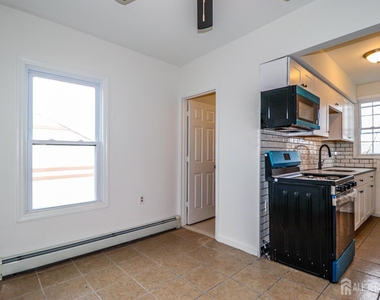 362 Market Street - Photo Thumbnail 1