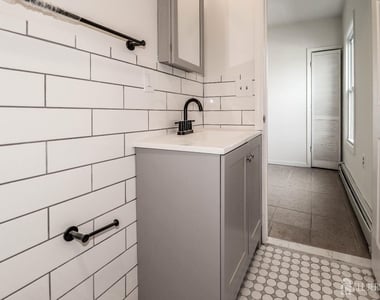 362 Market Street - Photo Thumbnail 1