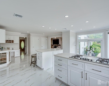 8 Nathan Drive - Photo Thumbnail 17