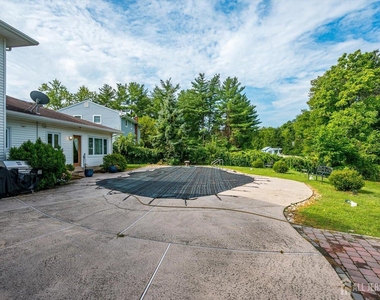 8 Nathan Drive - Photo Thumbnail 34