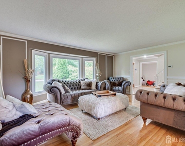 8 Nathan Drive - Photo Thumbnail 28
