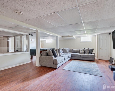 8 Nathan Drive - Photo Thumbnail 32