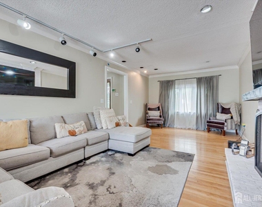 8 Nathan Drive - Photo Thumbnail 22