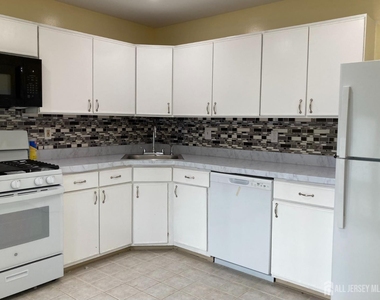14 Colson Court - Photo Thumbnail 8