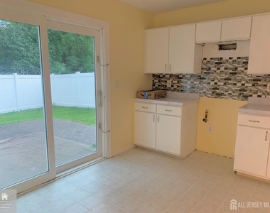 14 Colson Court - Photo Thumbnail 3